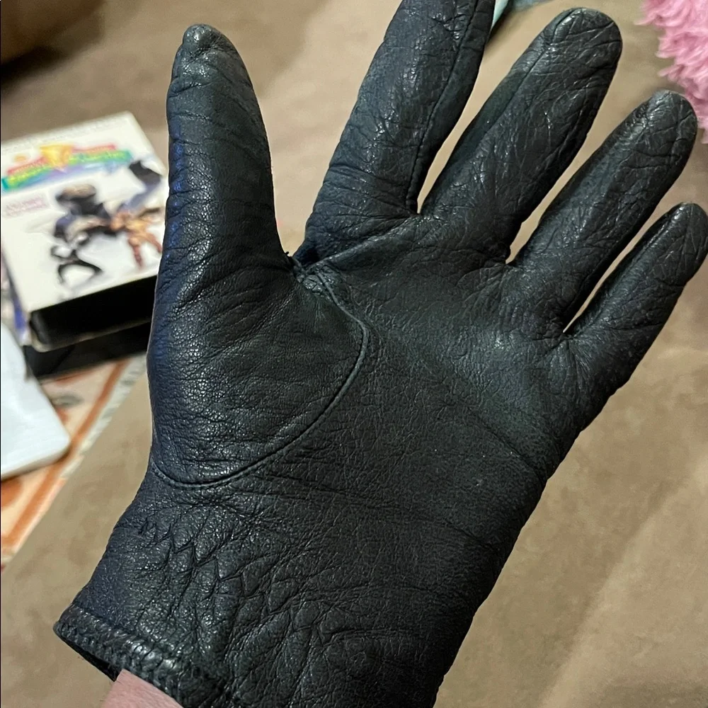 Isotoner black Leather Gloves - Picture 3 of 8